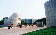 湖南综合类大学选择湖南女子学院好还是选择吉首大学好？