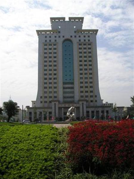 2020年新疆财经类一本民语批有哪些大学？分数线多少？