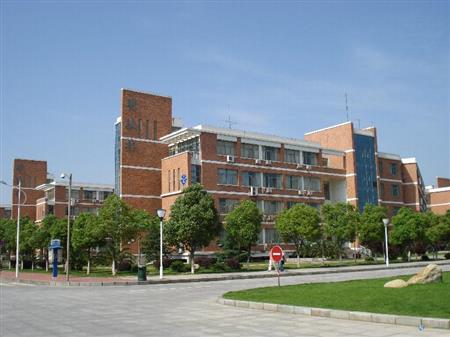 南昌航空大学校园图片_校园图片6