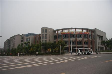 重庆师范大学校园图片_校园图片3