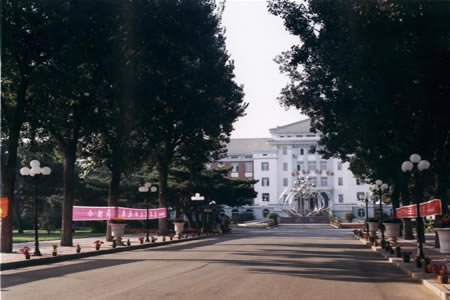 沈阳药科大学校园图片_大学图片2