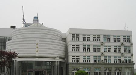 中南财经政法大学校园图片_大学图片5