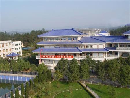 湖北民族学院校园图片_校园图片2