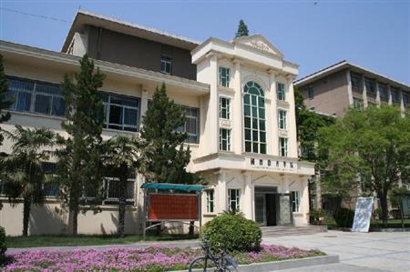 郑州轻工业学院校园图片_大学图片2