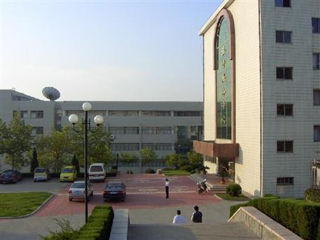 鲁东大学校园图片_大学图片3