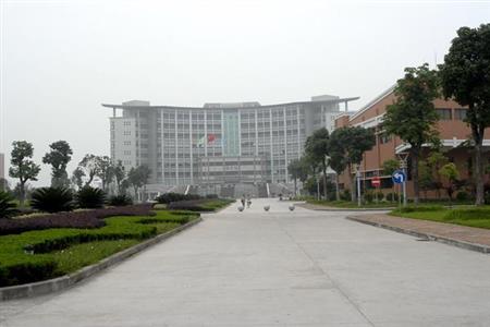 乐山职业技术学院校园图片_大学图片2