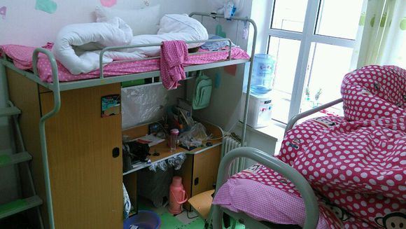 吉林医药学院宿舍图片_寝室图片11