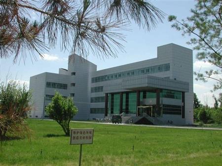 新疆哪些专科学校的商务管理专业最好？