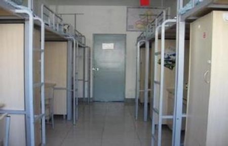 郑州信息工程职业学院宿舍图片_寝室图片2