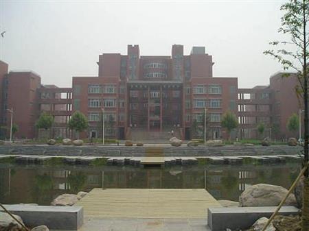 郑州大学校园图片_大学图片5